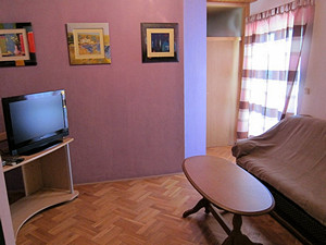 The ground floor apartment (Apartment 3) is for up to seven persons.